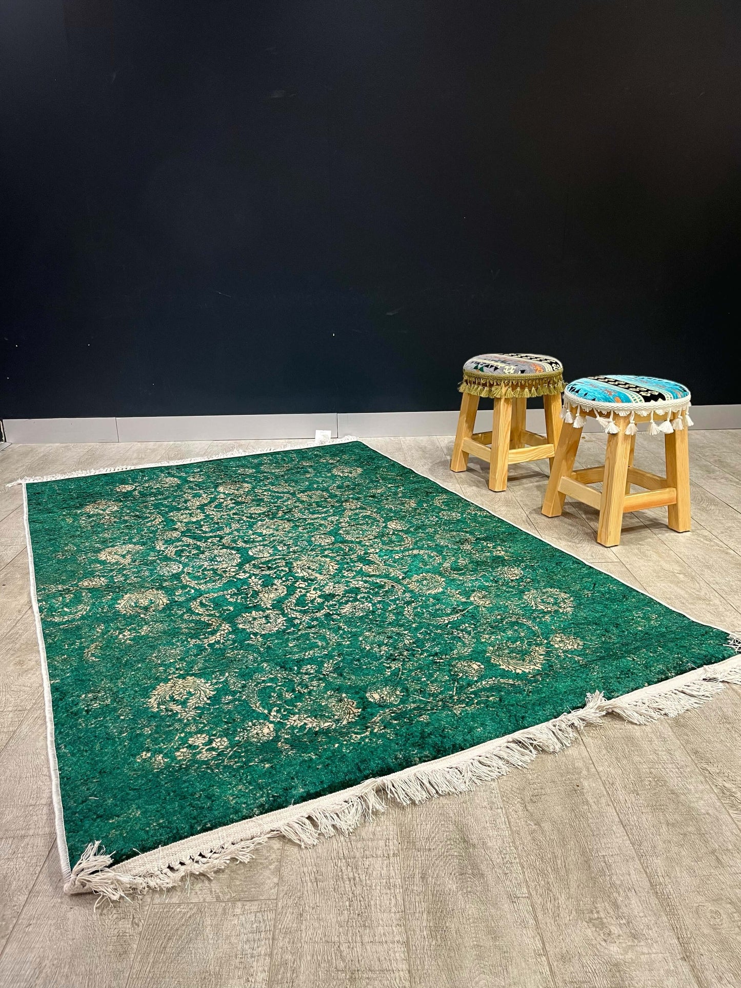 Istanbul Rug Flowers-Green Rugs   