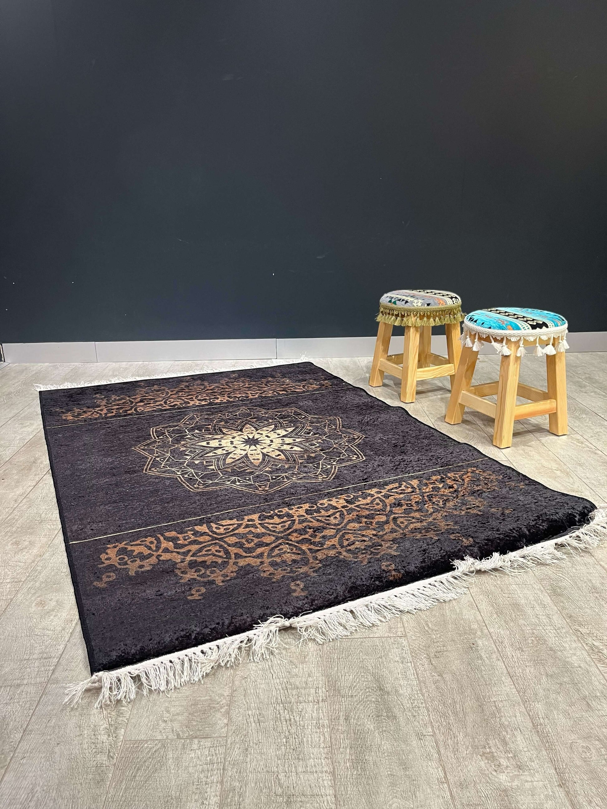 Istanbul Rug Gold-Black-Star Rugs   