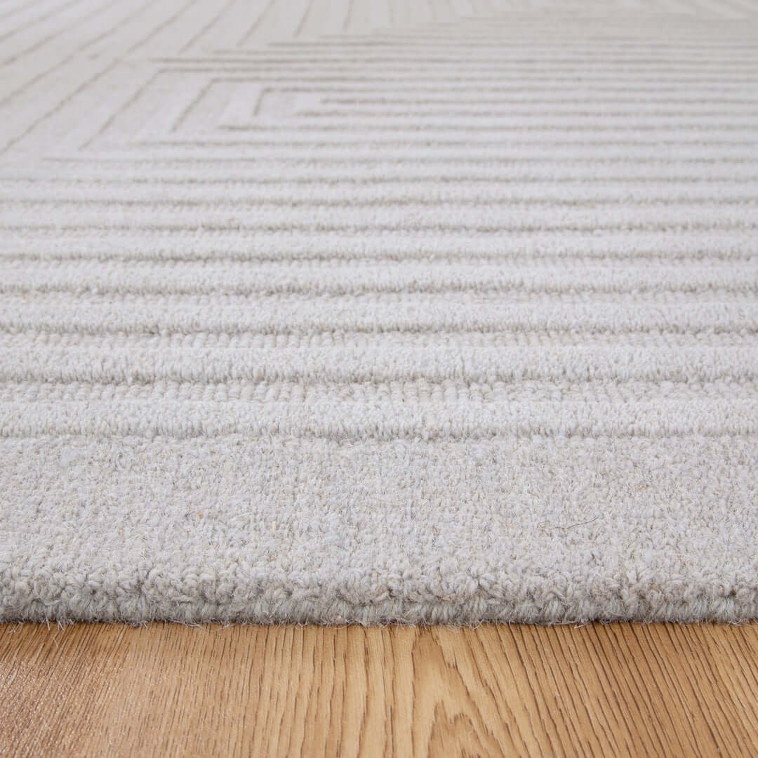 Les Nomades Felix Light Grey wool rug - texture