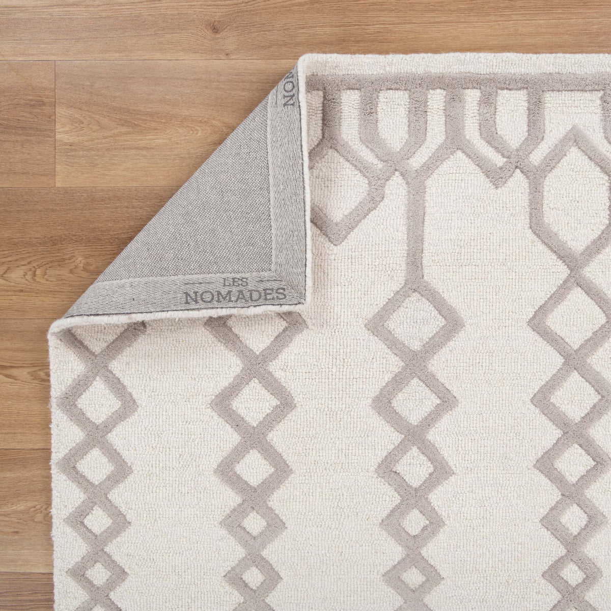 Les Nomades Senso Beige Wool Rug – view 4