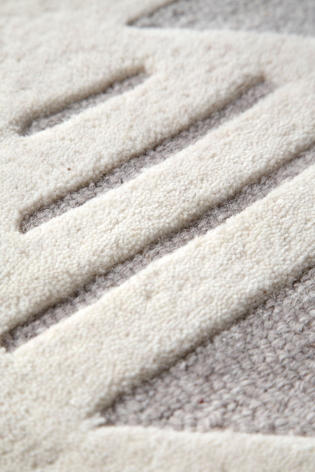 Les Nomades Trilogy Greige Wool Rug – view 6
