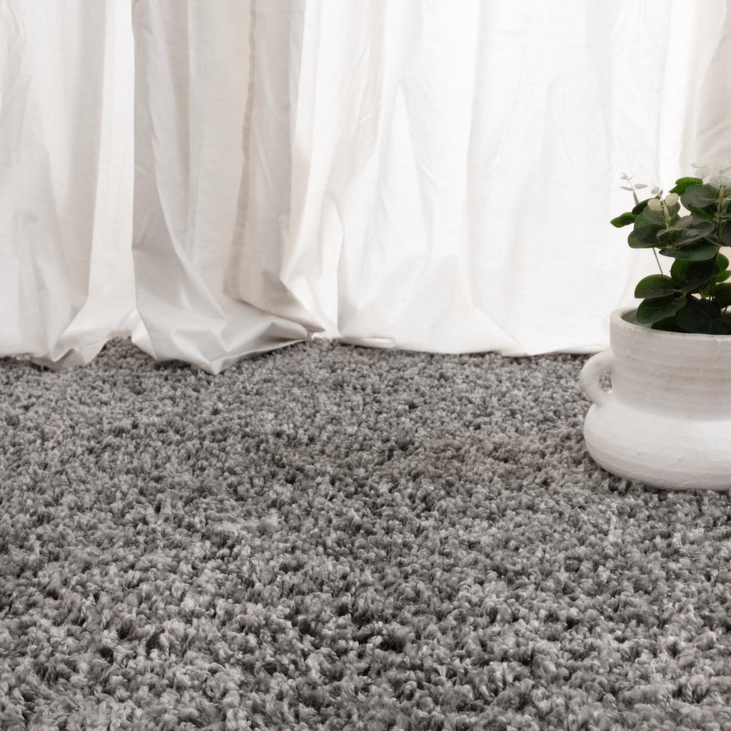 Florence Light Grey Shaggy Rug – view 6