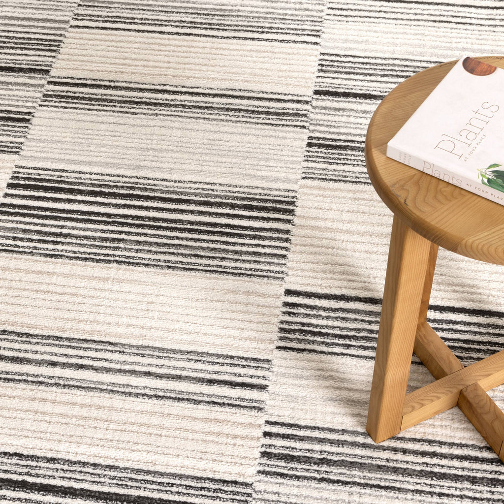 Sierra Lines Grey Rug – view 5