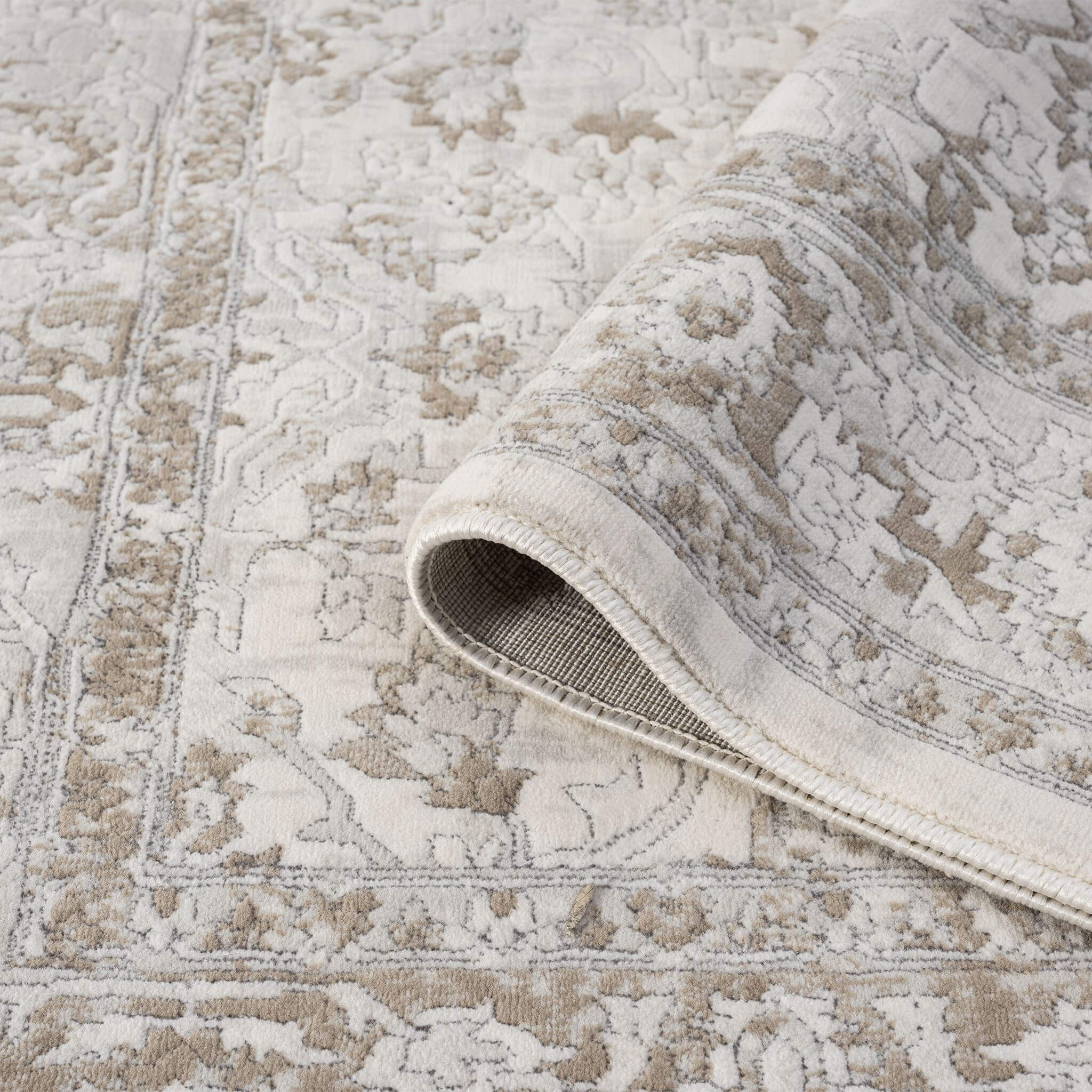 Pearl Hallway Runner Rug with plush, non-shed pile and all-side binding. Power-loomed in Türkiye for durable, easy-care hallway style.