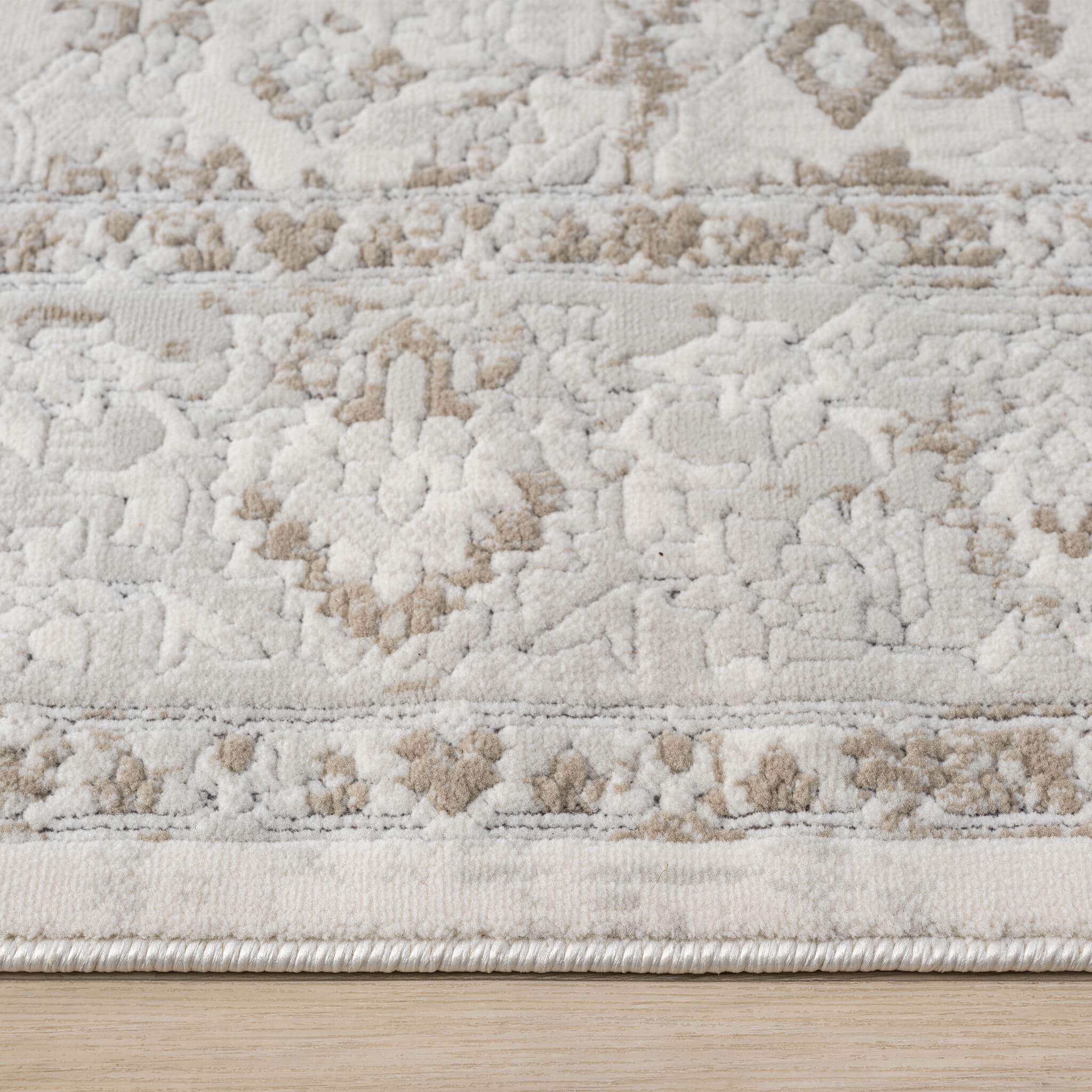 Cream Area Rug with plush, non-shed pile and all-side binding. Power-loomed in Türkiye for durable, easy-care elegance in modern living spaces