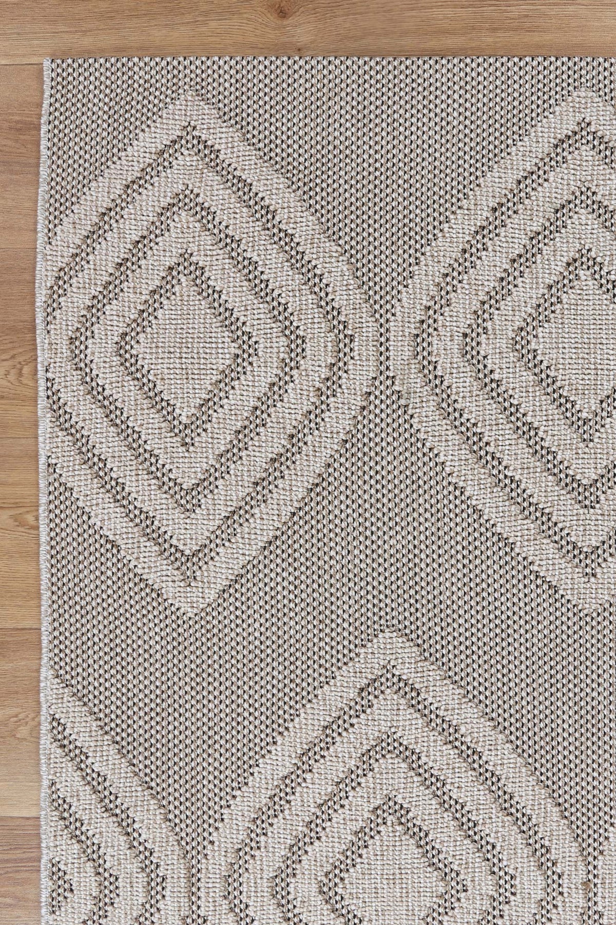 Maldives Modern Indoor/Outdoor Brown Rug – view 6