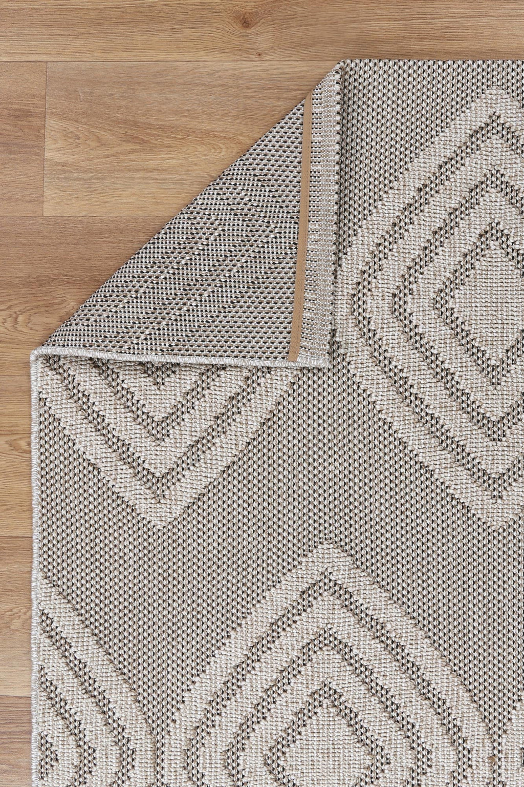 Maldives Modern Indoor/Outdoor Brown Rug – view 7