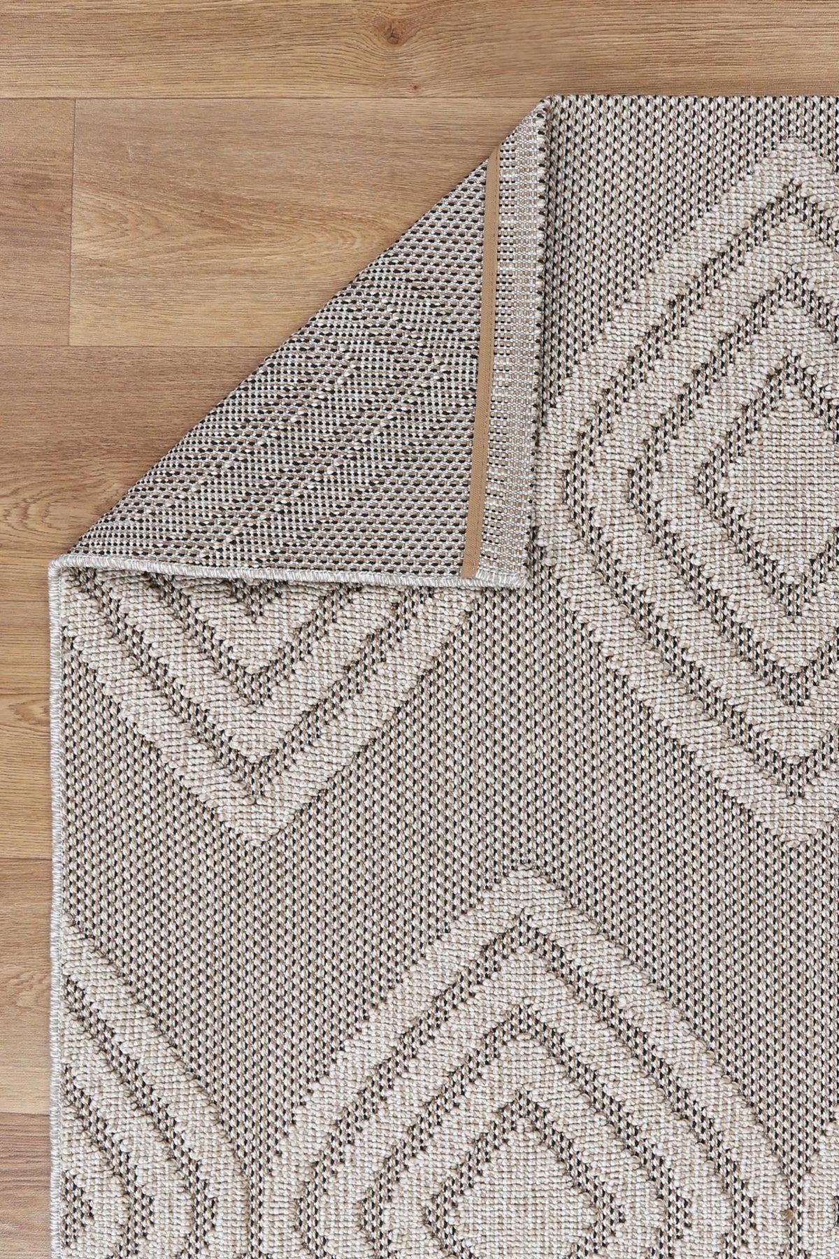 Maldives Modern Indoor/Outdoor Brown Rug – view 7