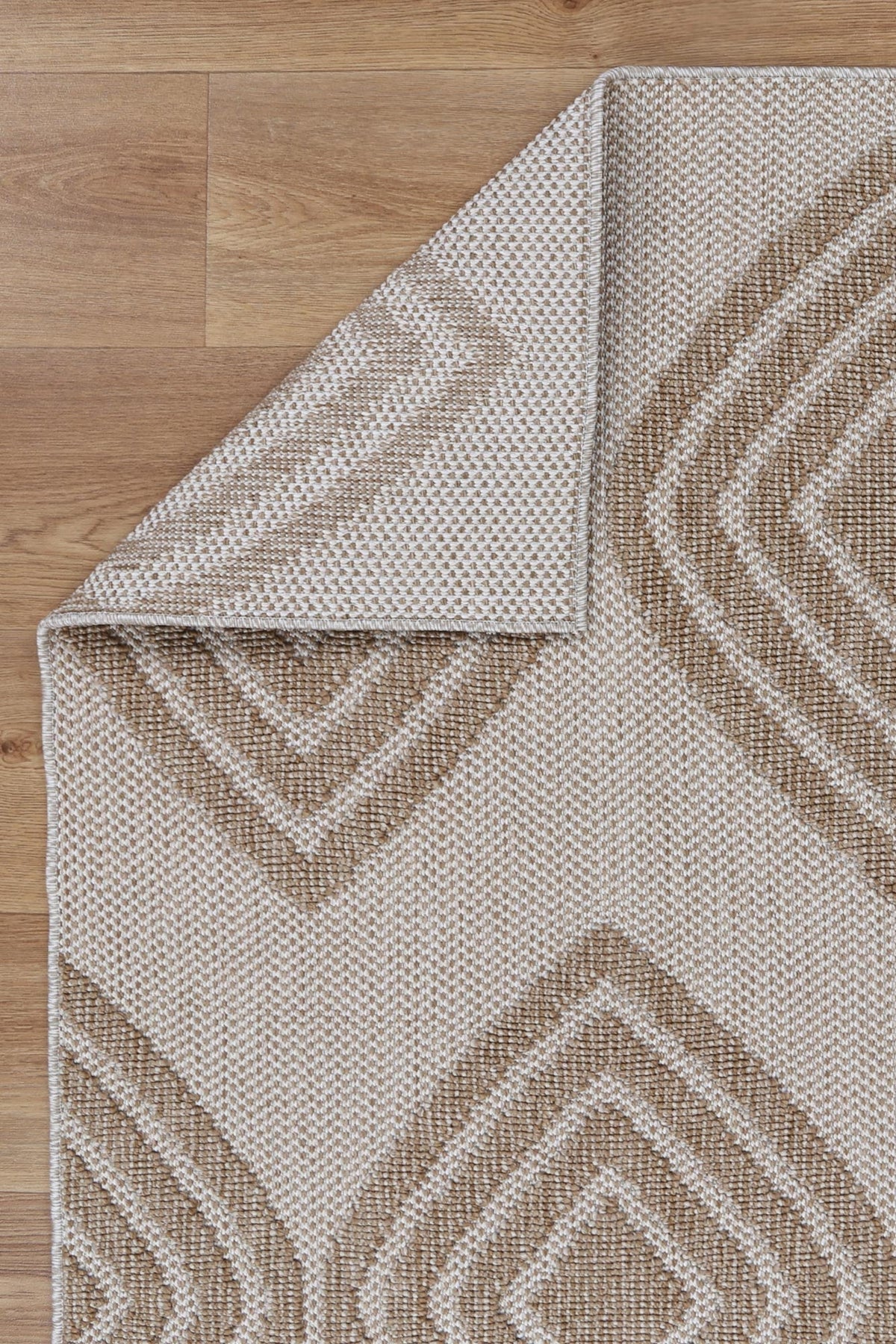 Maldives Modern Indoor/Outdoor Beige Rug – view 7