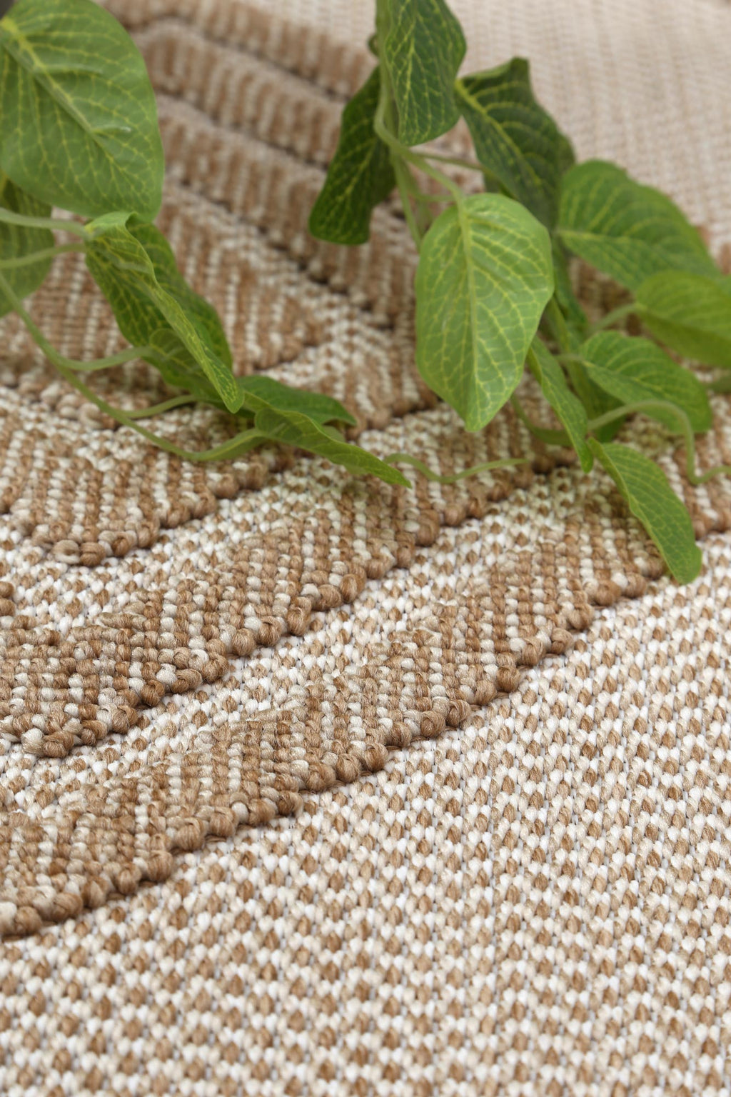 Maldives Modern Indoor/Outdoor Beige Rug – view 3