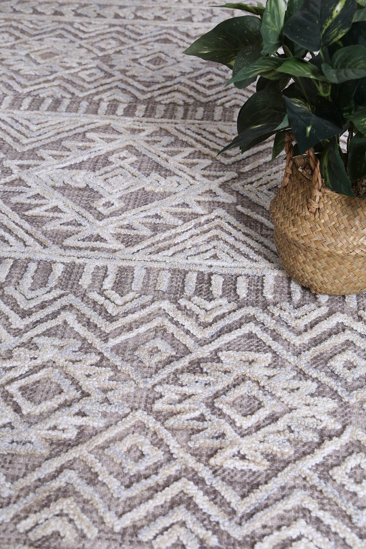 Marbella Cadiz Ash Contemporary Rug - 60295LGRY – view 3