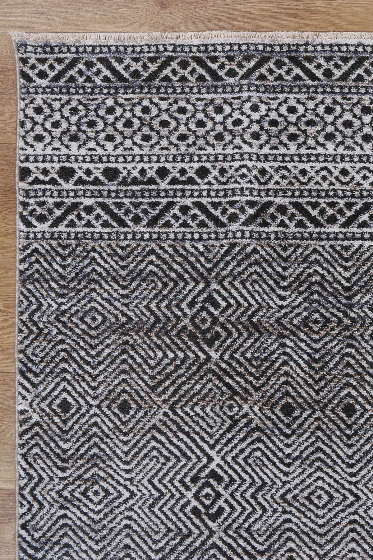 Maryland Zaranj Charcoal Tribal Soft Rug - M11 – view 3