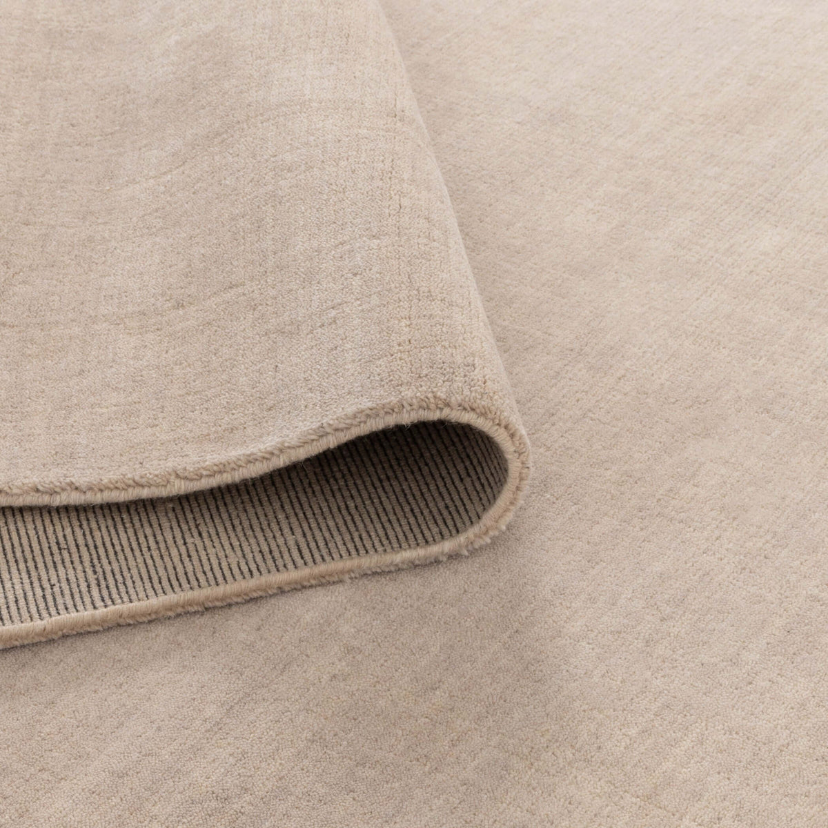 Charleston Hand-Knotted Beige Wool Rug - detail 3