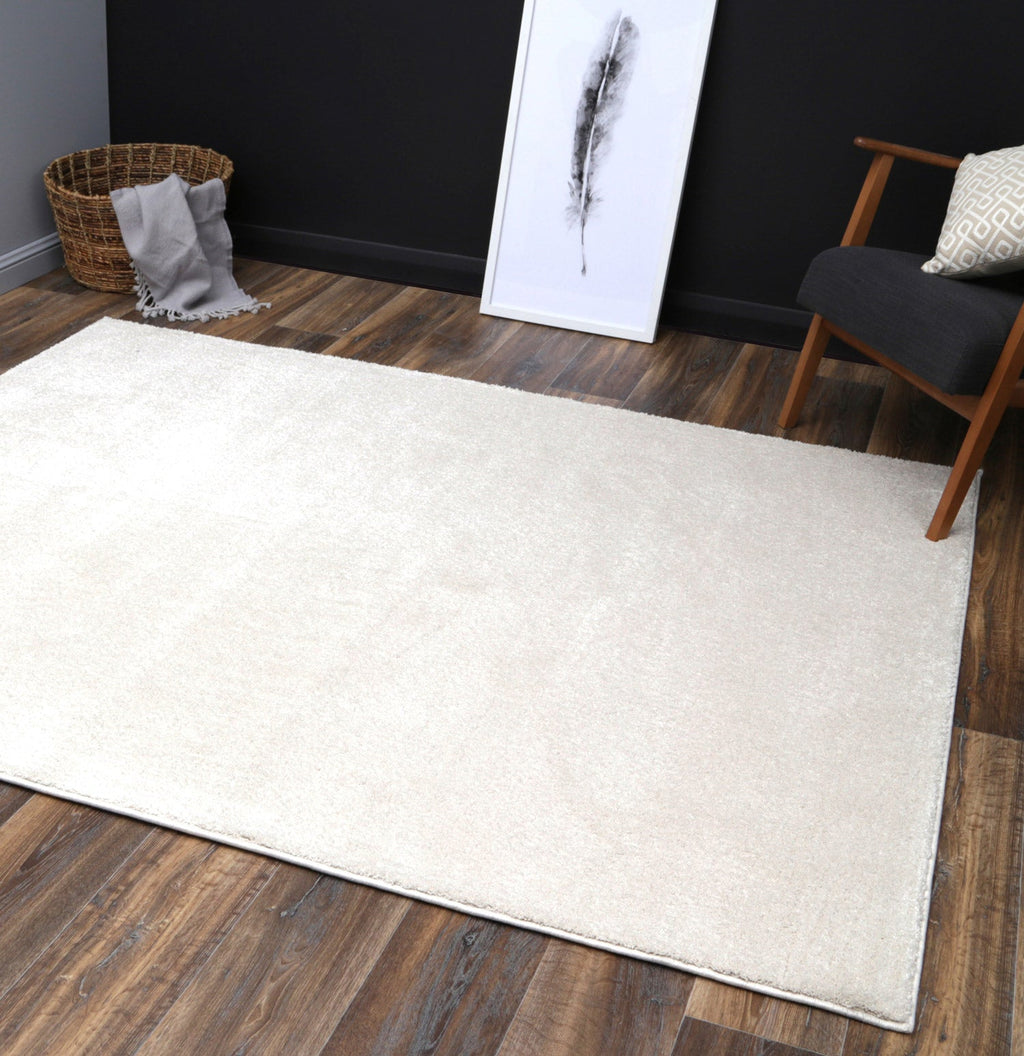 Montana Cream Plush Rug - 4414 CREAM styled with furniture