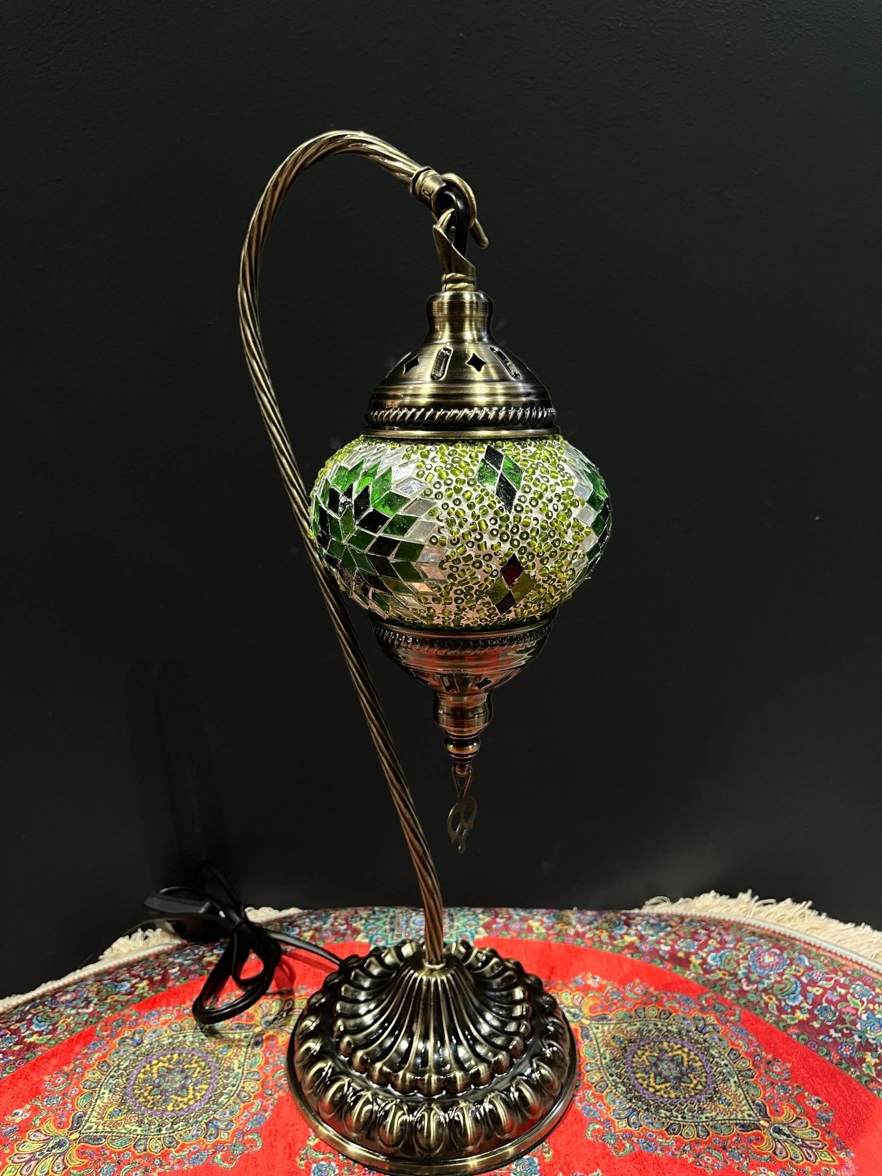 Mosaic Swan Lamp Green Beauty