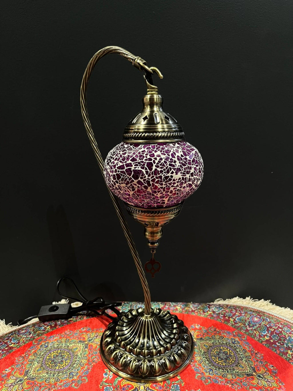 Mosaic Swan Lamp Purple Crackle