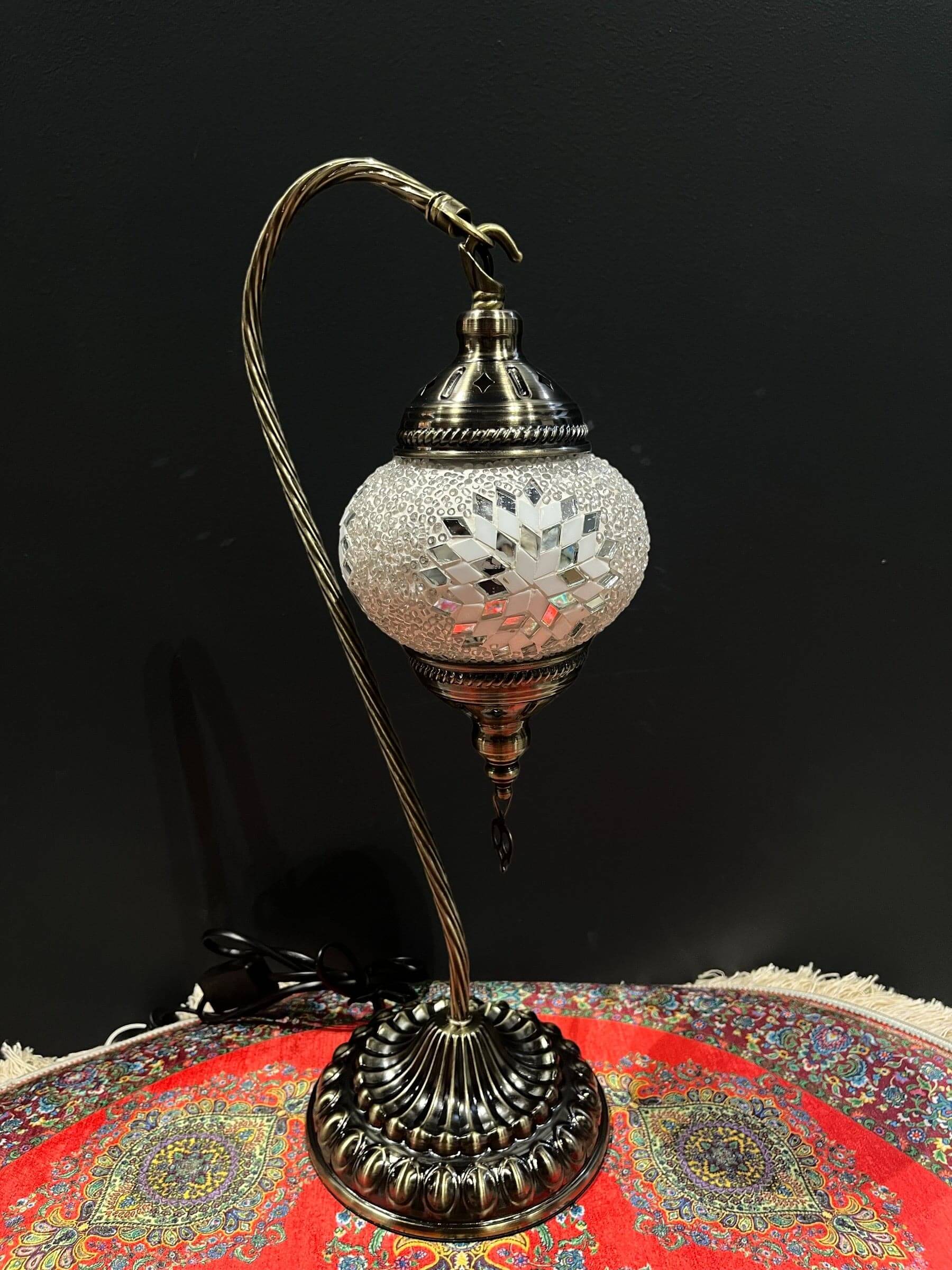 Mosaic Swan Lamp White Star