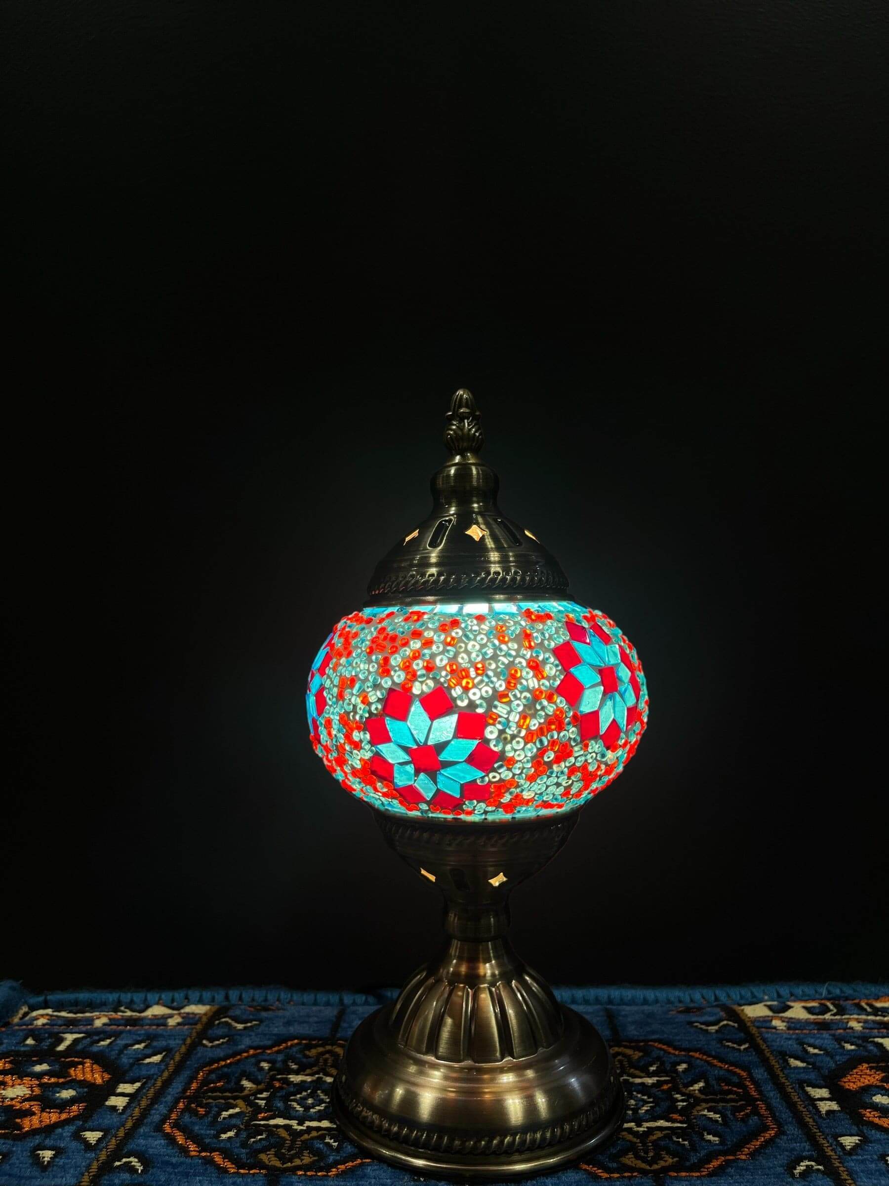 Mosaic Table Lamp in blue and red flower pattern, featuring vibrant glass mosaic and elegant design for decorative lighting.