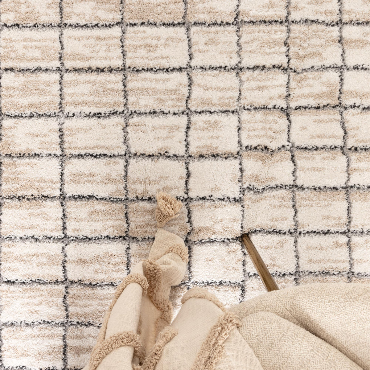 Nola Clean Lines Neutral Rug - N004 – view 6