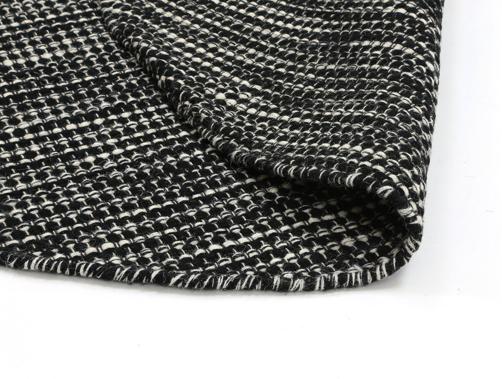Nordic Black White Reversible Wool Round Rug – view 3