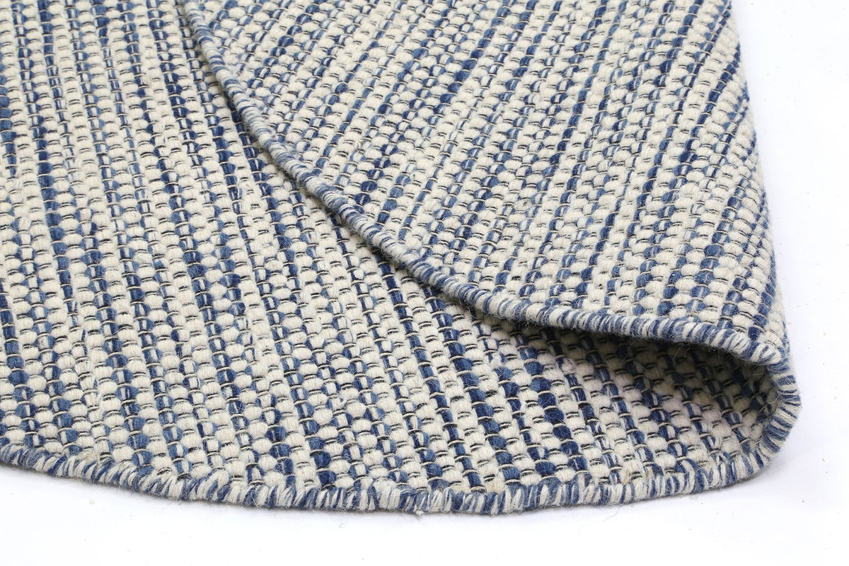 Nordic Blue Reversible Wool Round Rug – view 3
