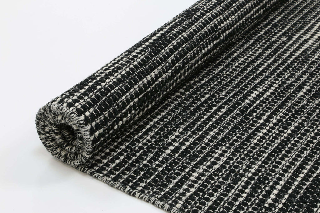 Nordic Black & White Reversible Wool Rug texture