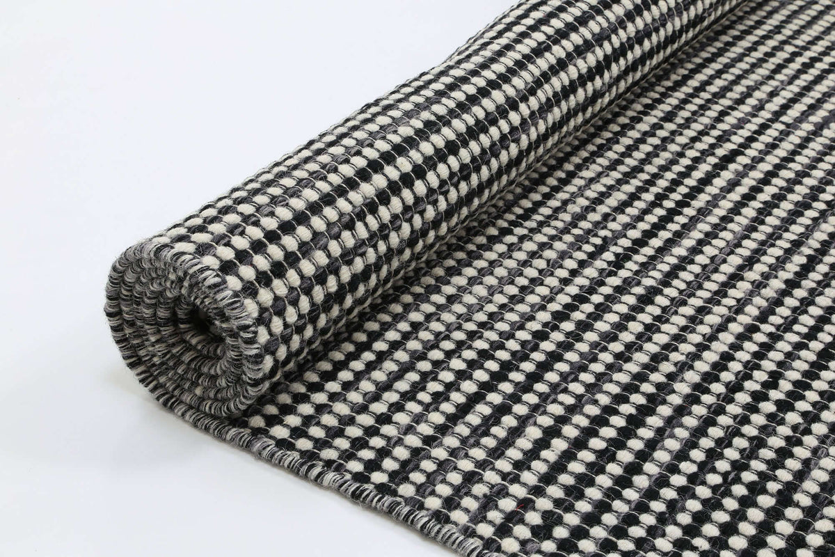 Nordic Charcoal Reversible Wool Rug detail