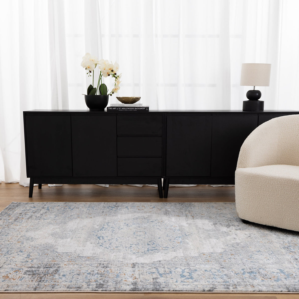 Pierre Cardin Ocean Medallion Blue Rug – view 5