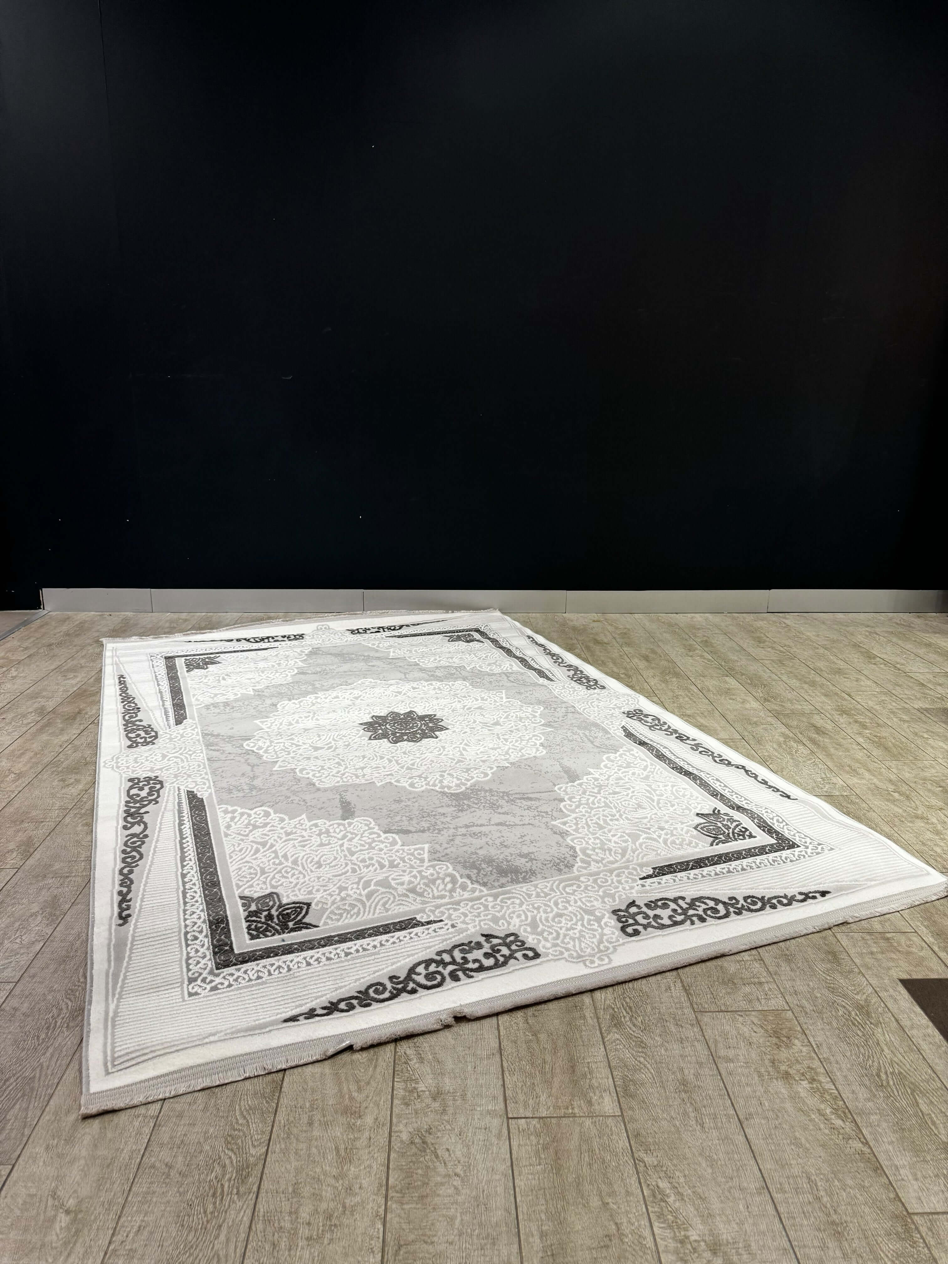 Ornate Medallion Turkish Rug – Royal Grace