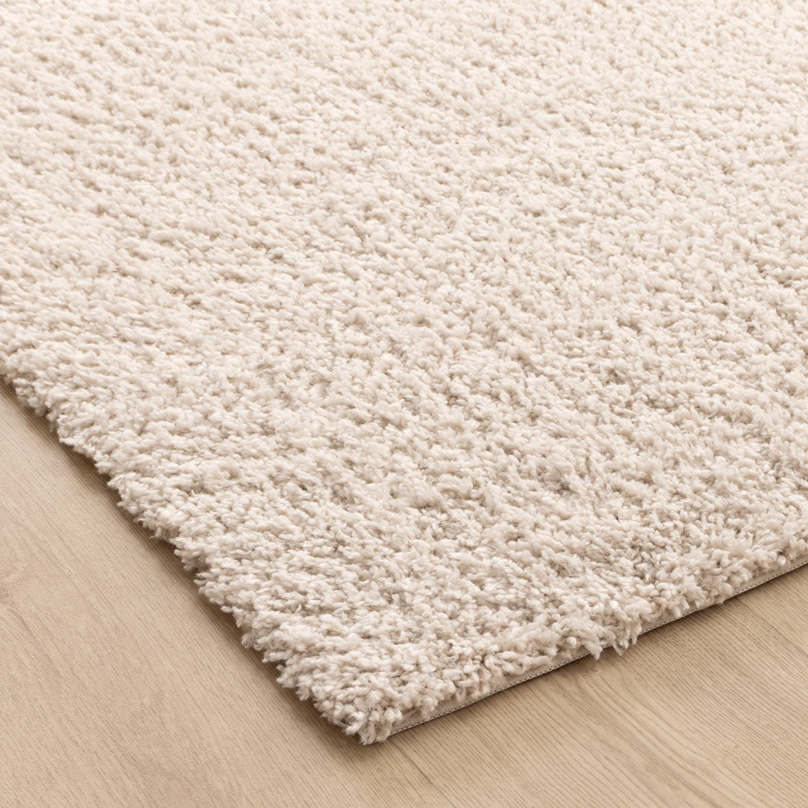 Plush Beige Shaggy Rug – view 3