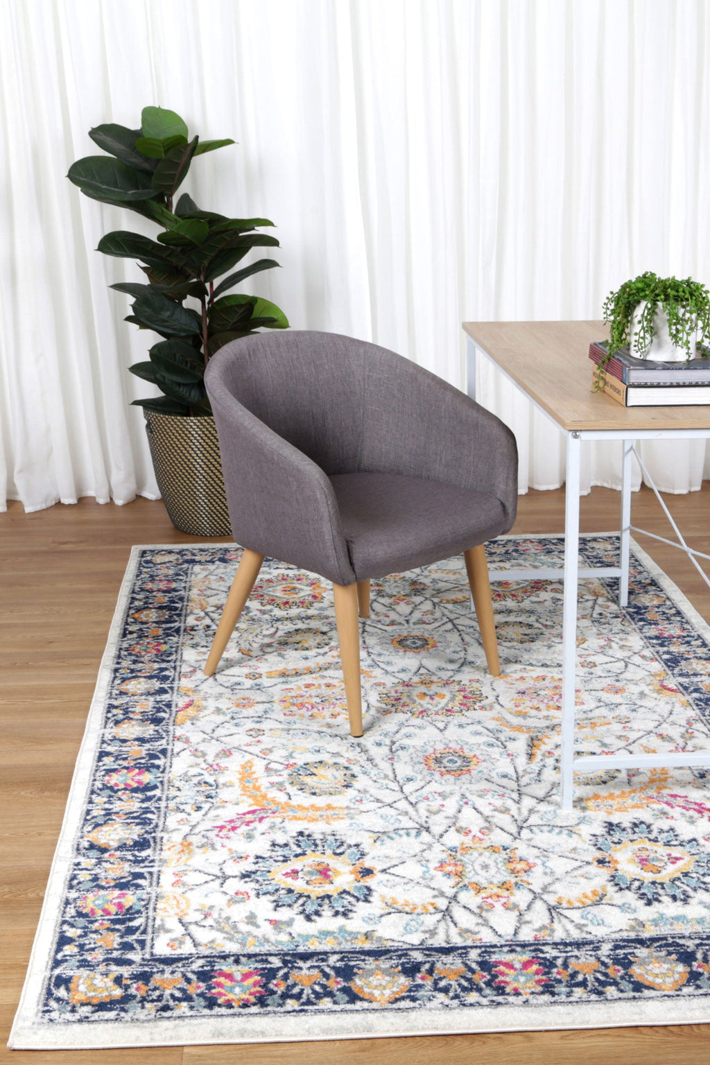 Provence Prov13 Cream/D.Blue styled with furniture