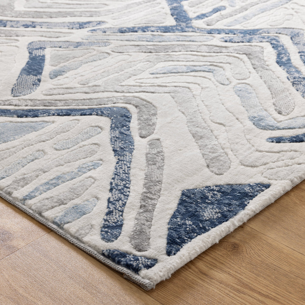 Ruby Blue Grey Diamond Rug – view 3