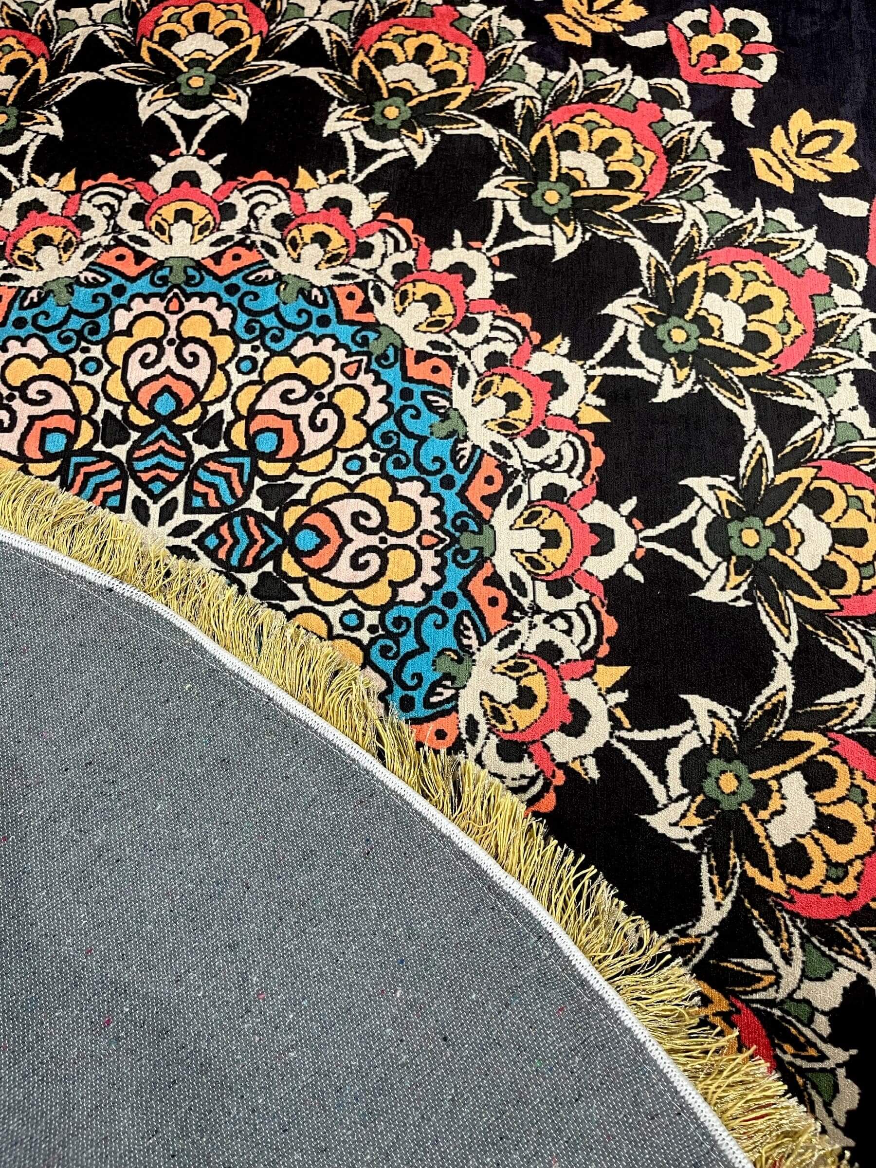 Round Turkish Rugs Colourful- Black-Flowers