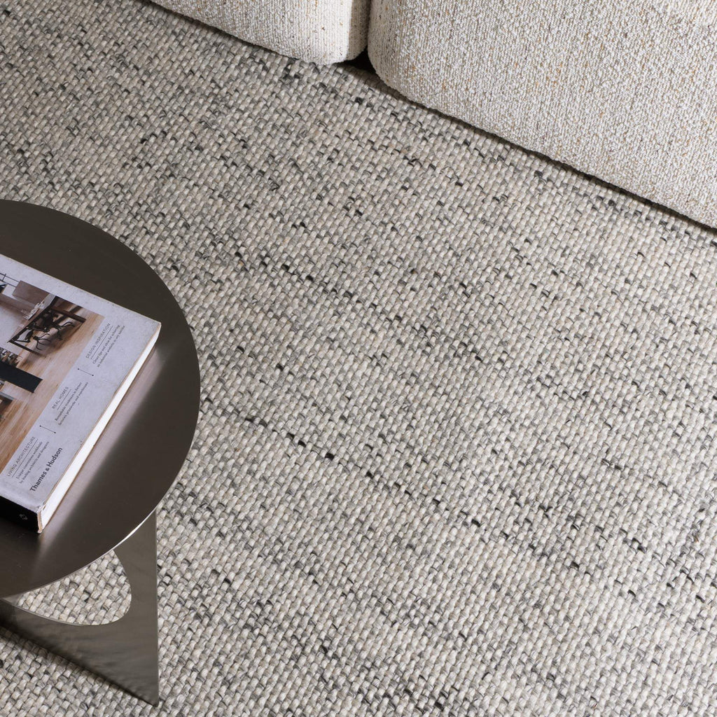 Salar Gunj Smoke Handcrafted Wool Rug - detail 5