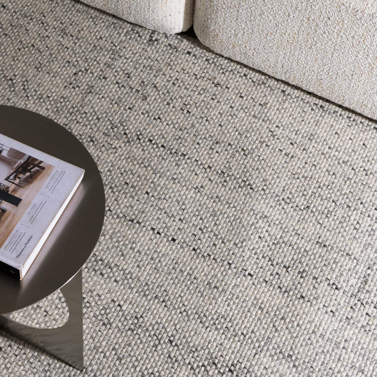 Salar Gunj Smoke Handcrafted Wool Rug - detail 5