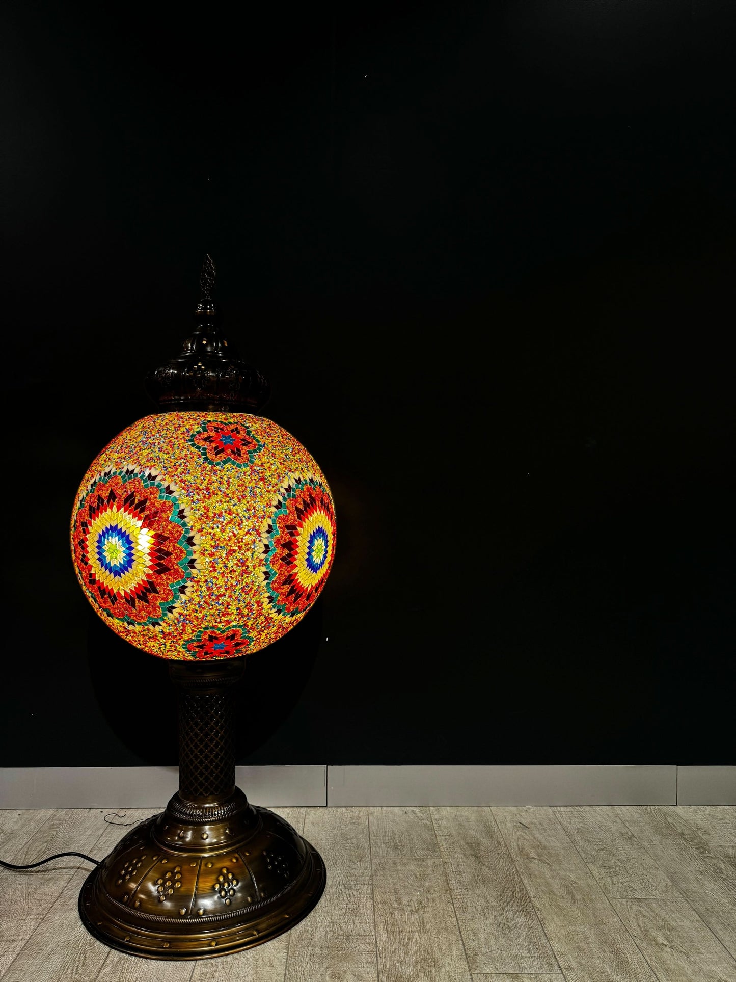 Sultan’s Majestic Radiance 50cm Handmade Mosaic Floor Lamp-Add royal elegance to your space with the Sultan’s Majestic Radiance 50cm Handmade Mosaic Floor Lamp. Featuring a handcrafted mosaic globe and a luxurious brass base, it’s a true masterpiece of Tu