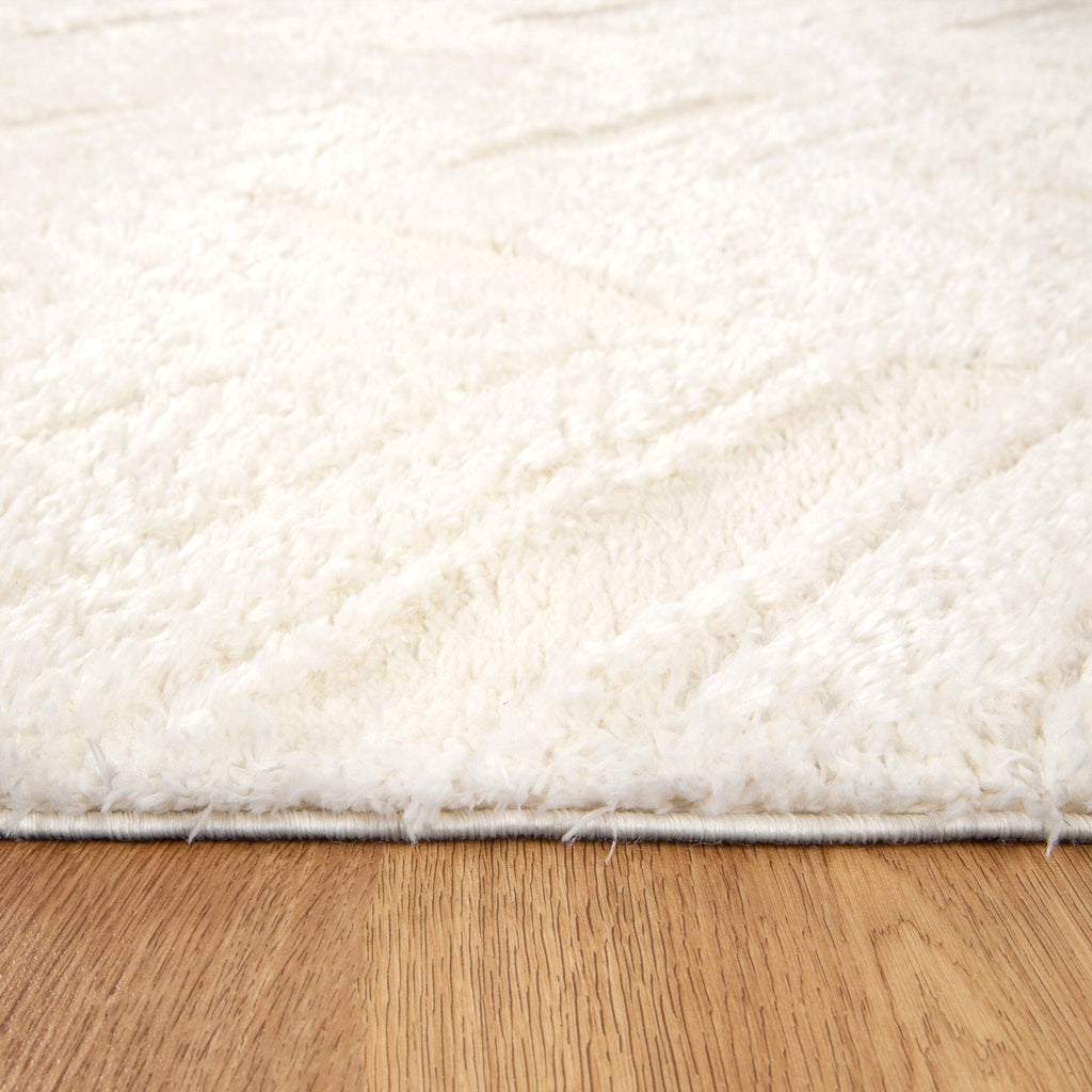Tender Chevron Cream Shag Rug – view 4