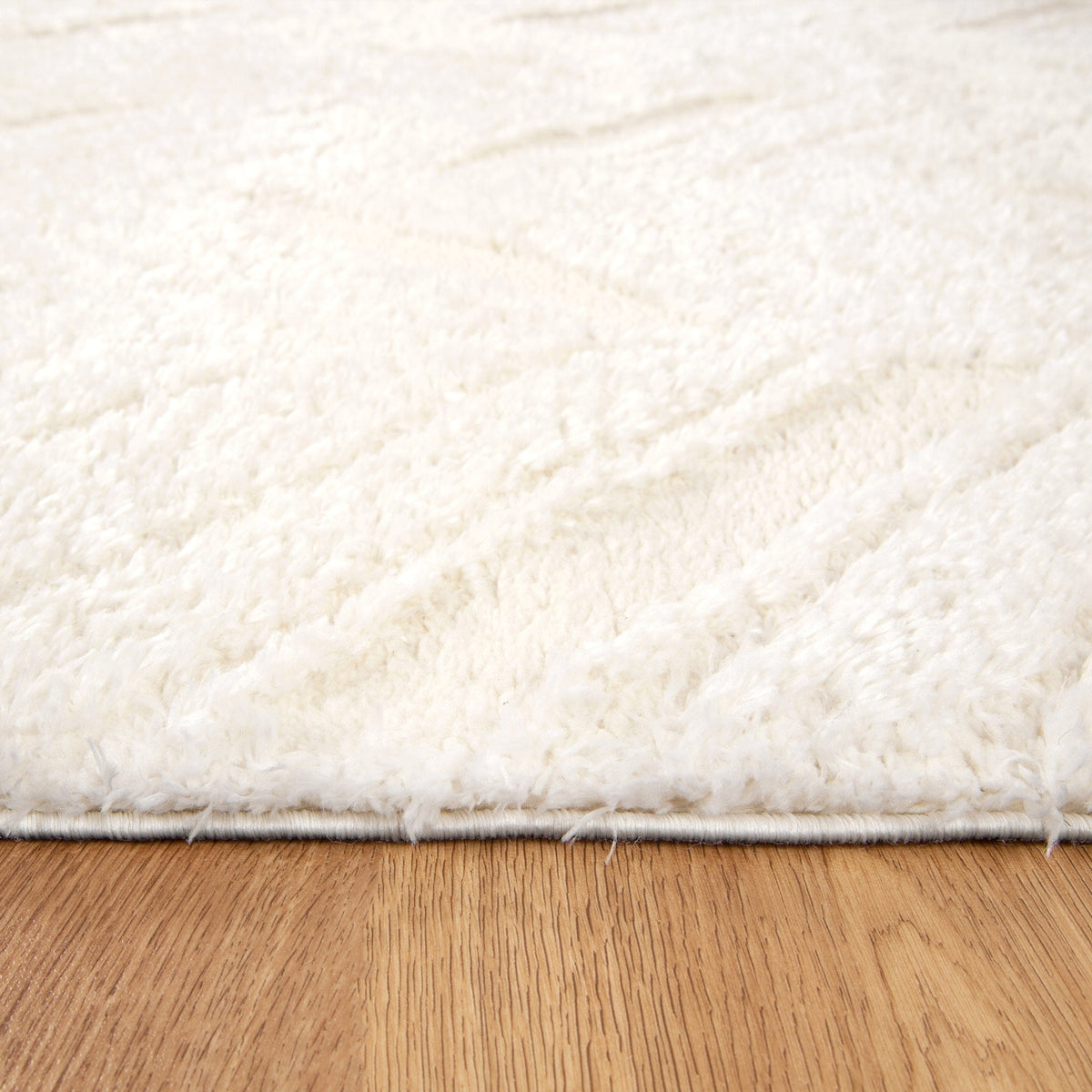 Tender Chevron Cream Shag Rug – view 4