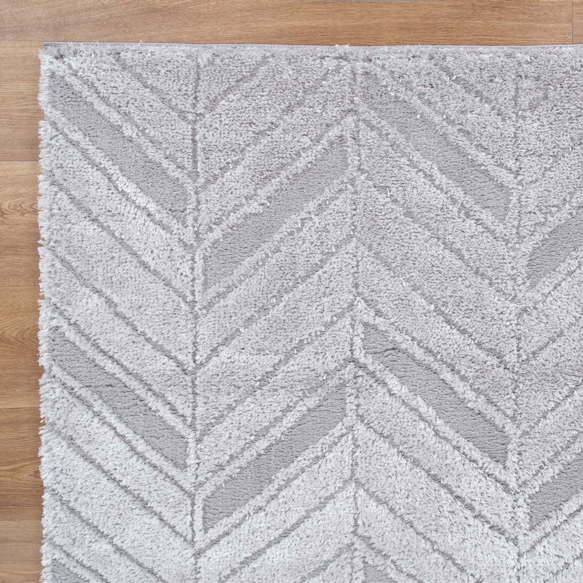 Tender Chevron Silver Shag Rug – view 3