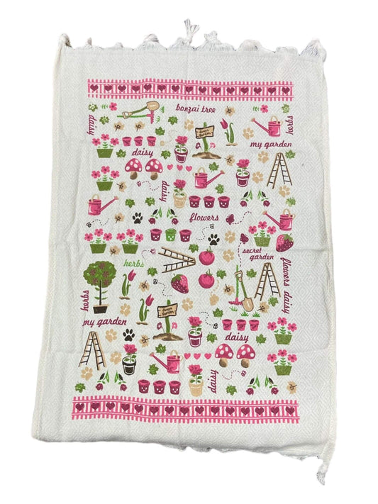 Tea Towels (Cotton Kitchen Towels) Garden100% Cotton Tea Towel, made in Turkey, These towels offer premium quality with their pure cotton composition, ensuring high absorbency for drying dishes and versatile use in various kitchen tasks. Their durability