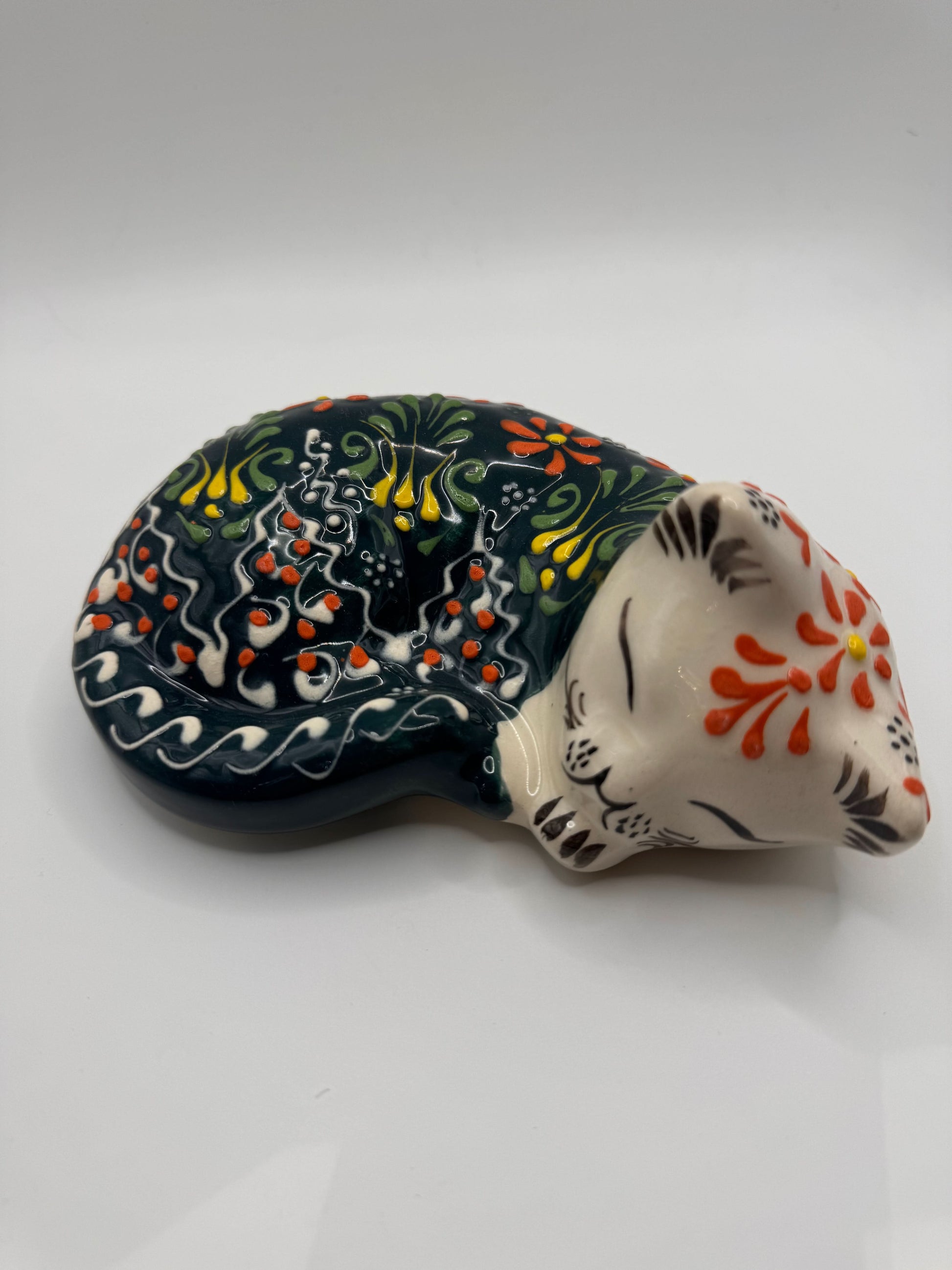 Turkish Ceramic Sleeping Cat – Hand-Painted Figurine