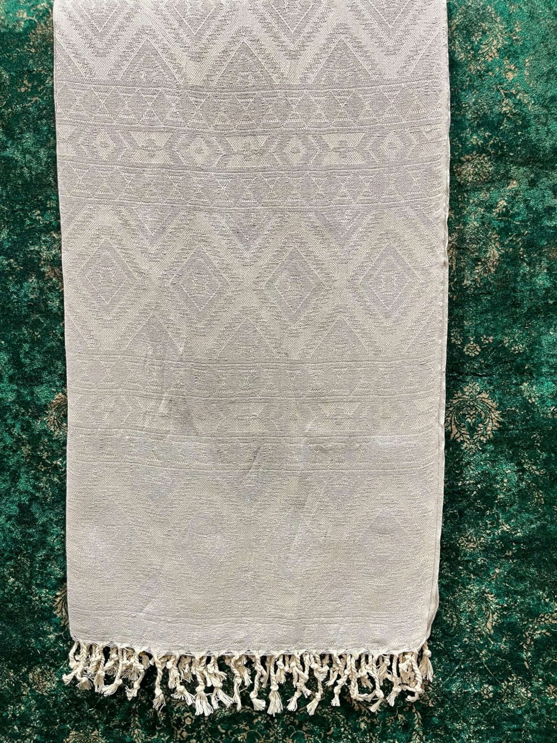 Turkish Cotton Towels-Discover the luxury of our 100% Turkish cotton towels, perfect for bath or beach. Soft, highly absorbent, and quick-drying, these towels are generously sized at 90x180 cm. Easy to care for with machine wash instructions. Upgrade your