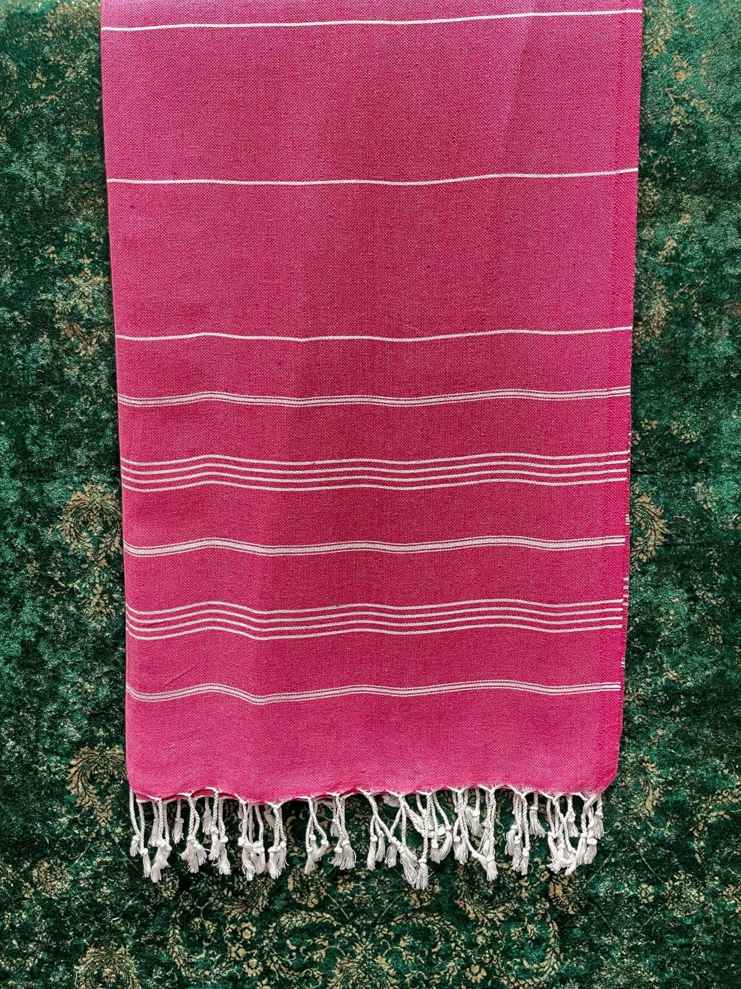 Turkish Cotton Towels-Discover the luxury of our 100% Turkish cotton towels, perfect for bath or beach. Soft, highly absorbent, and quick-drying, these towels are generously sized at 90x180 cm. Easy to care for with machine wash instructions. Upgrade your