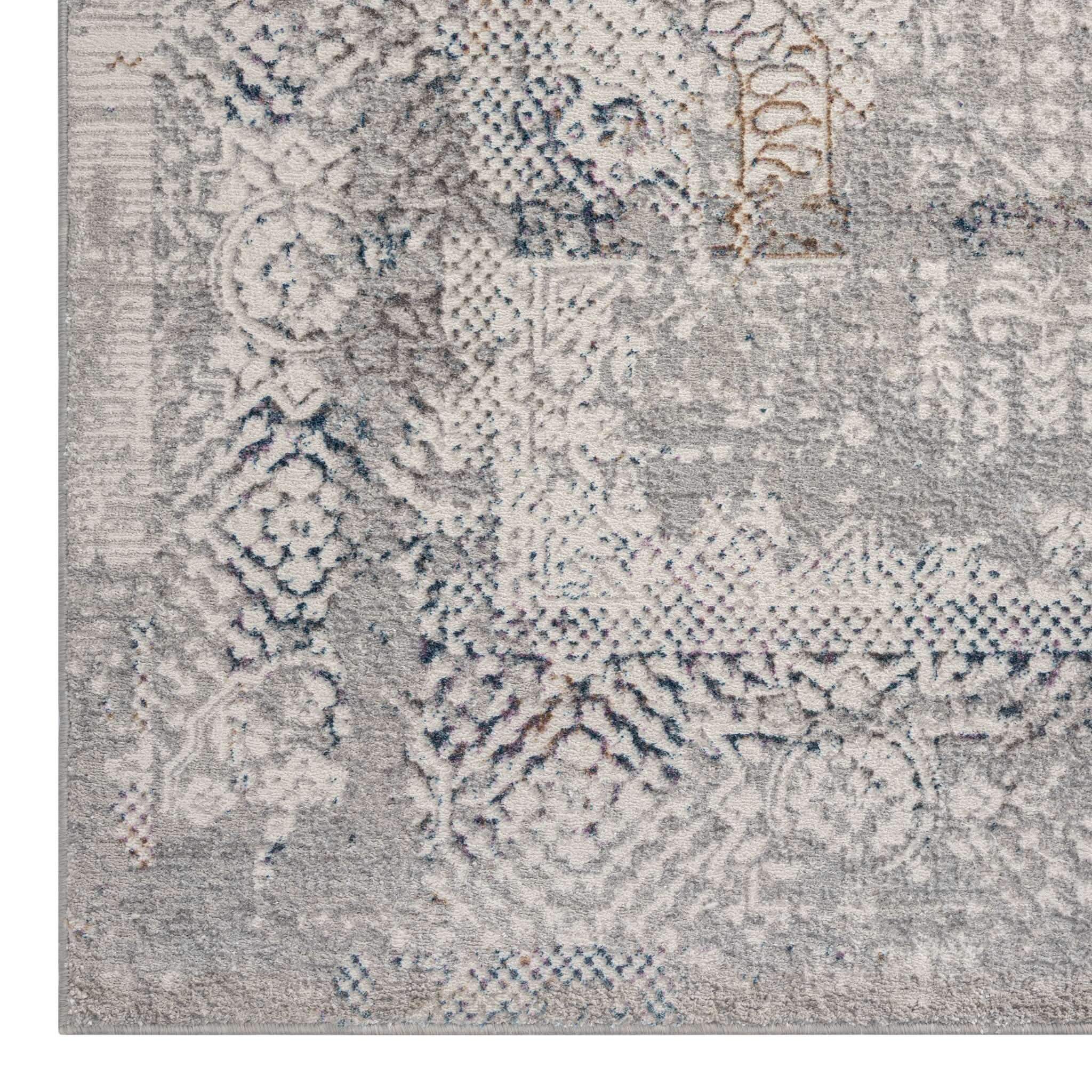 Turkish Rug Silver Mist – Light Grey Distressed Design