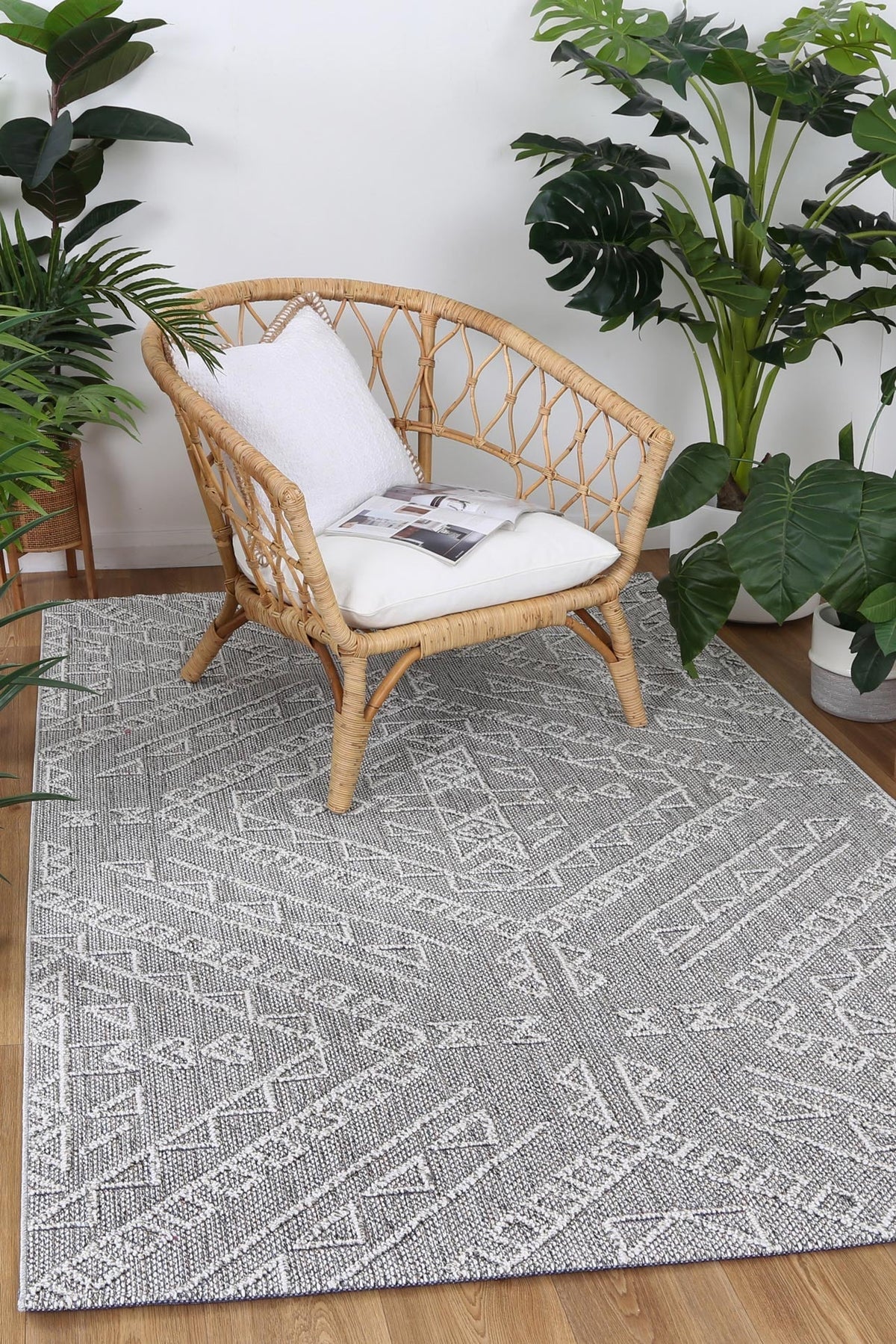 Vanuatu Kaua Ash Tribal Flatweave Rug - 14 styled with furniture