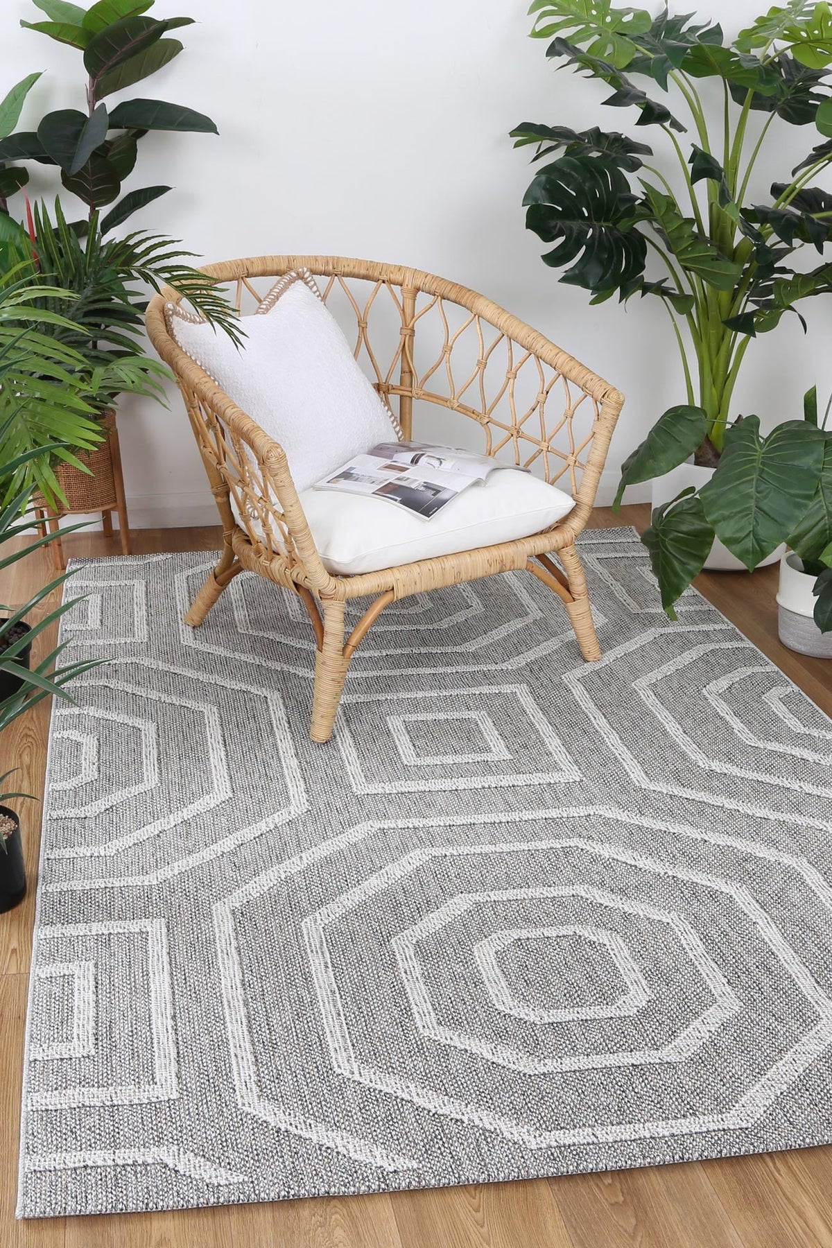 Vanuatu Devesi Grey Geometric Flatweave Rug - 17 styled with furniture