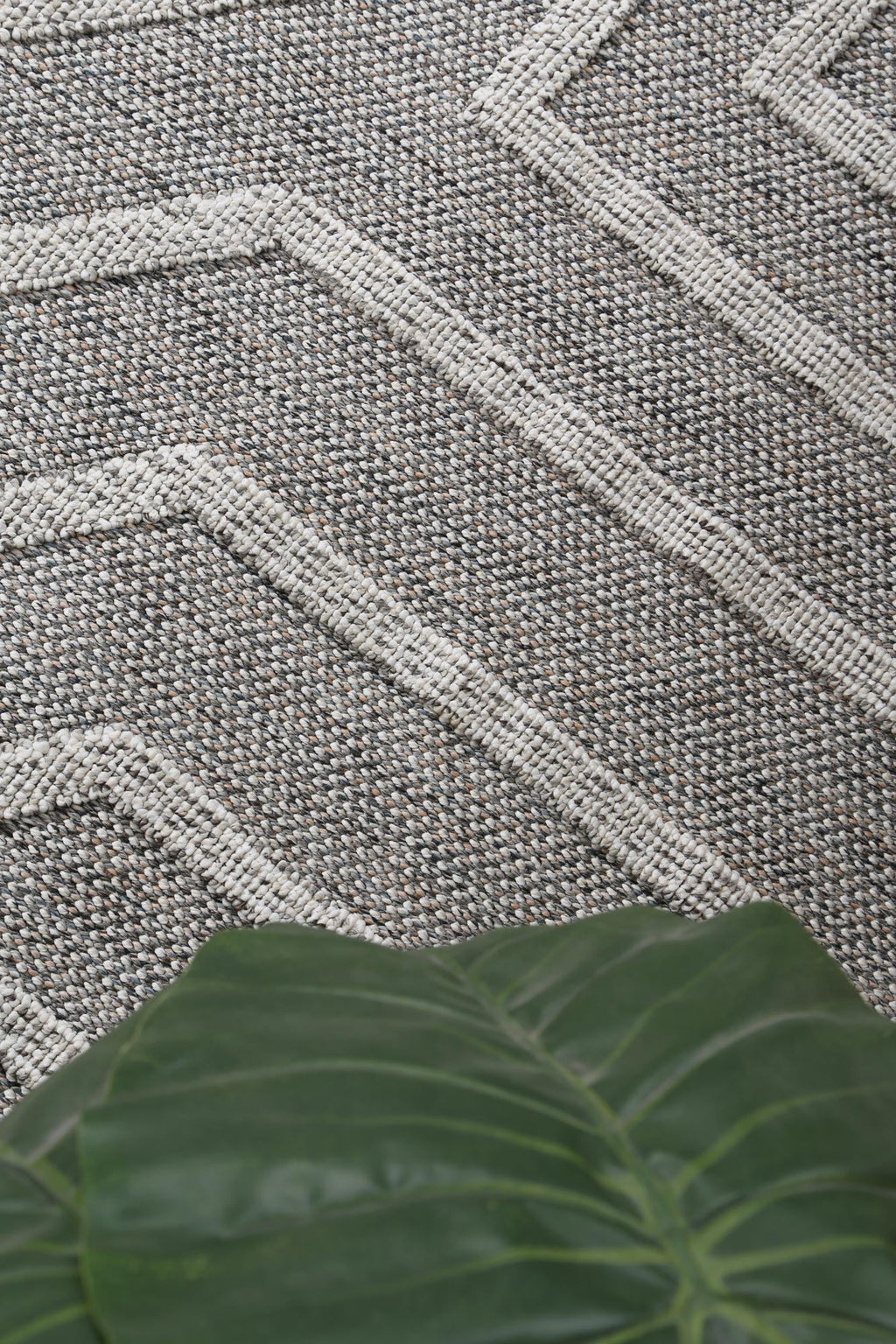 Vanuatu Devesi Grey Geometric Flatweave Rug - 17 – view 7