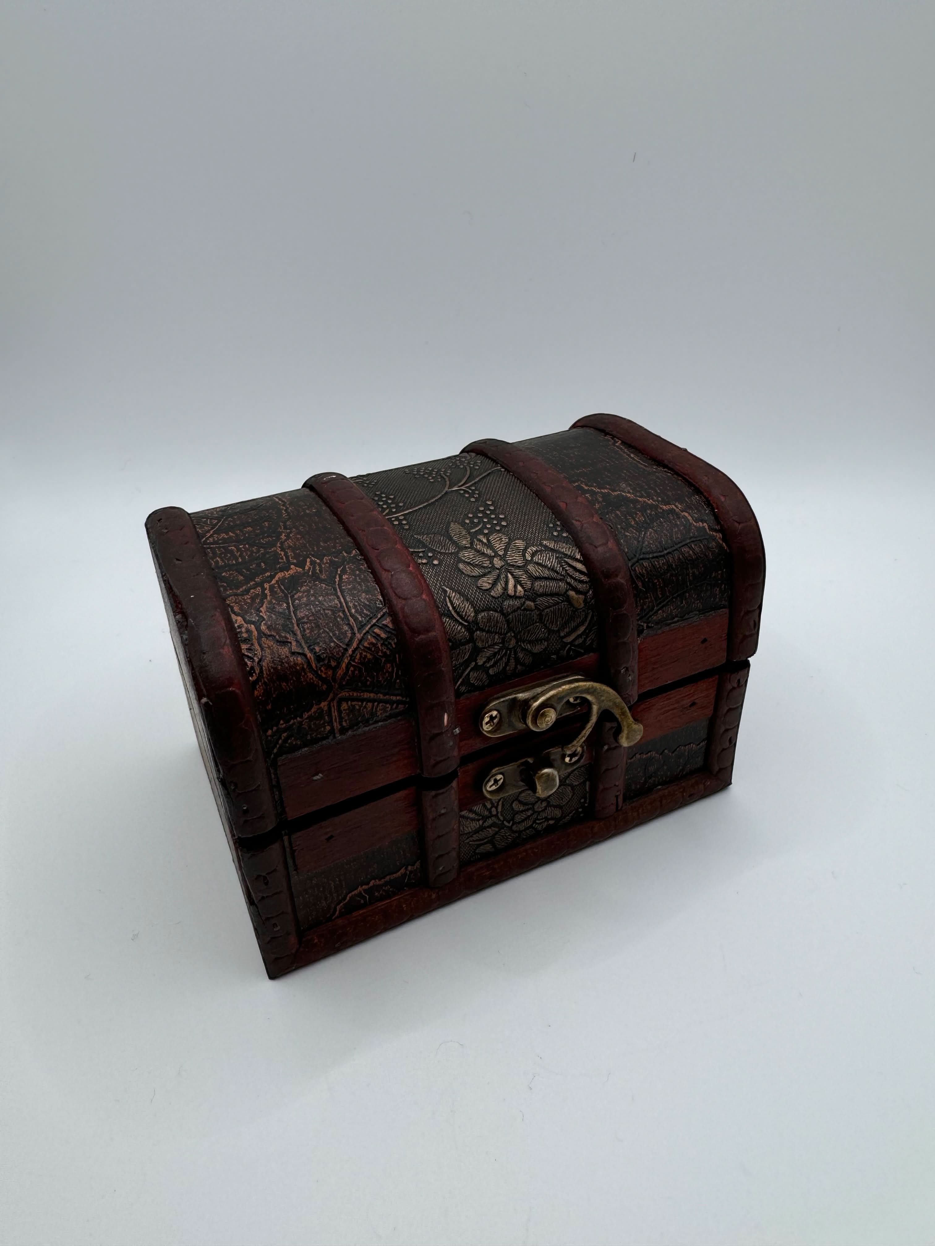 Vintage Wooden Storage Box Set – Decorative Floral Embossed Treasure Chests (3 pcs)