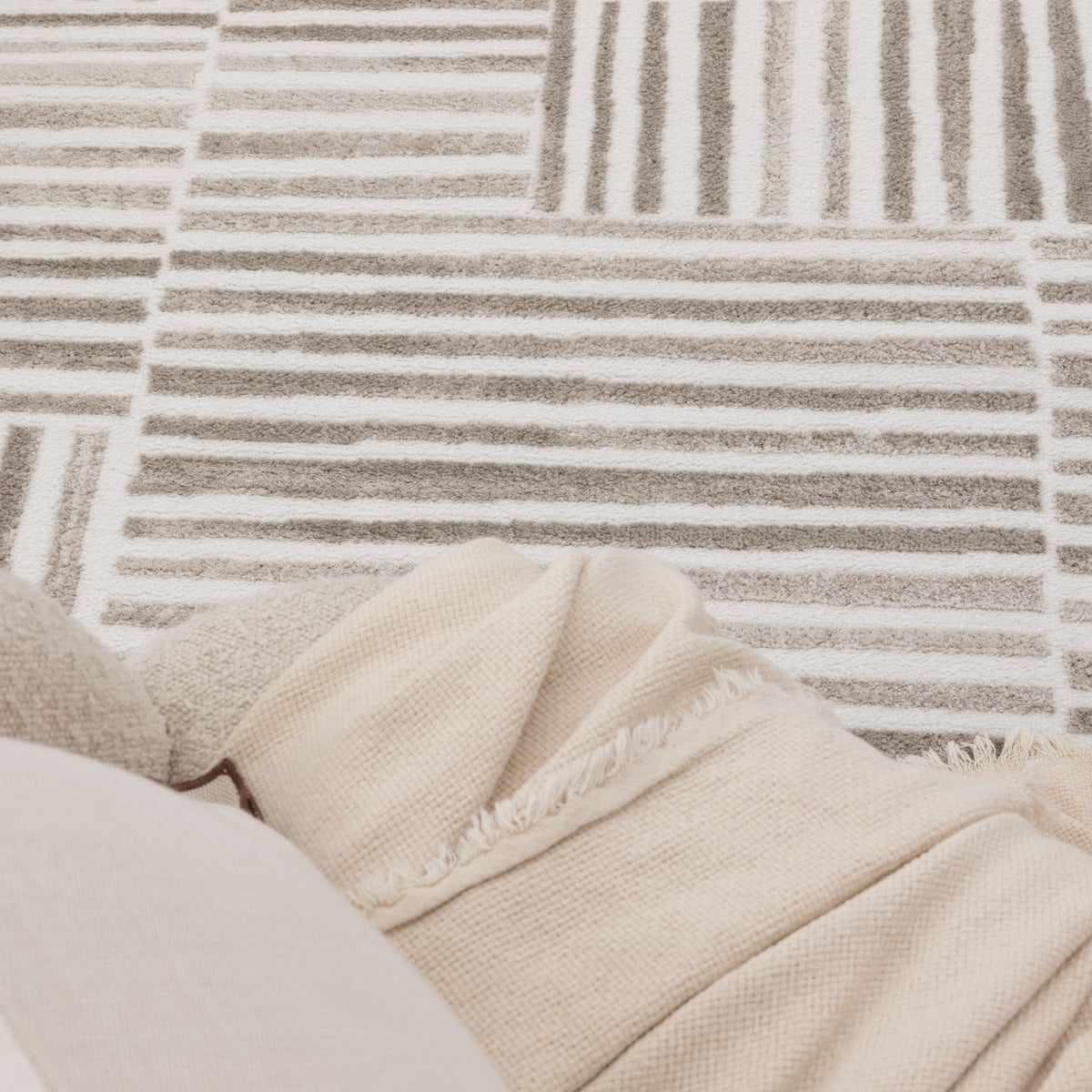 Wellington Geometric Lines Beige Rug - W003 – view 5