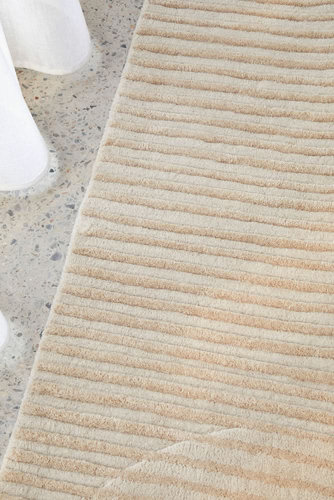Altura Arch Beige Wool Rug - texture detail 2